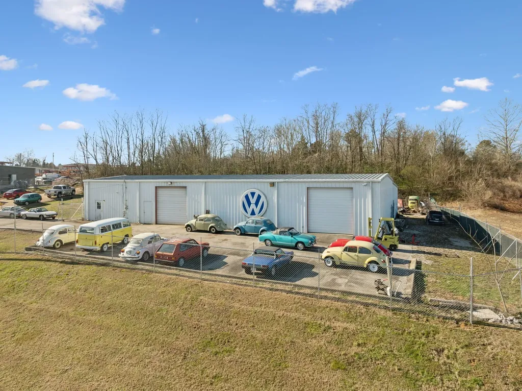 2501 Precast Drive, N Columbia TN 38401