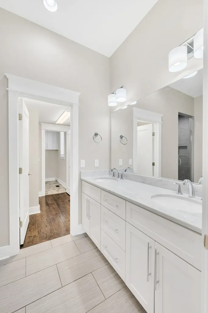 5704 Old Harding Pike Nashville TN 37205