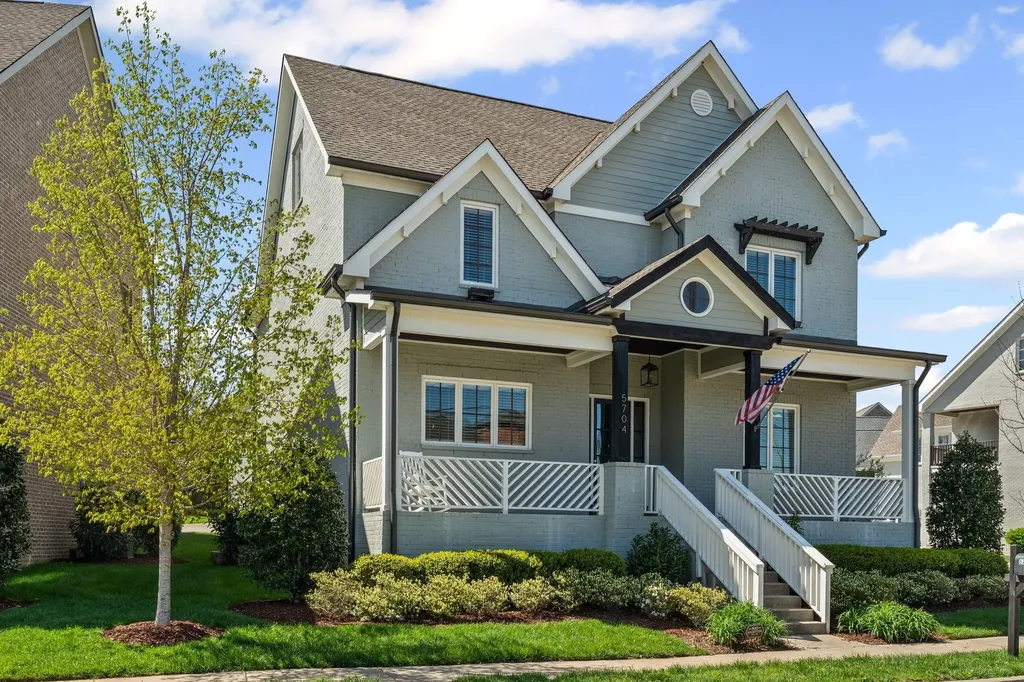 5704 Old Harding Pike Nashville TN 37205