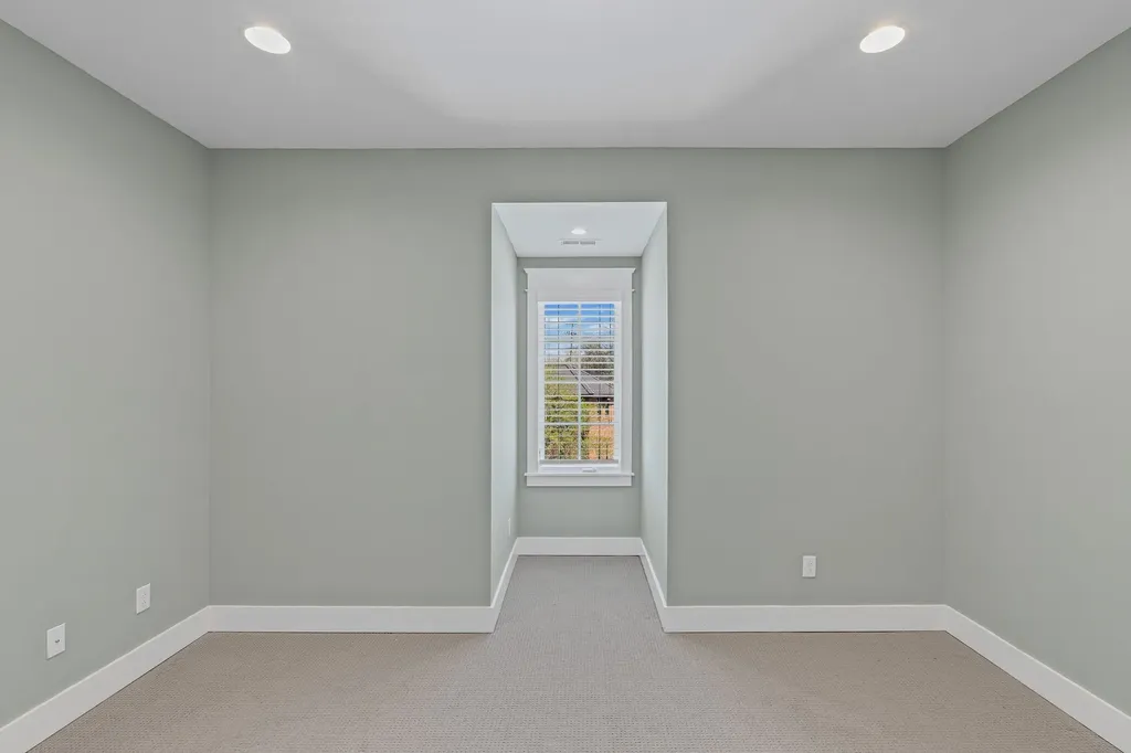 5704 Old Harding Pike Nashville TN 37205