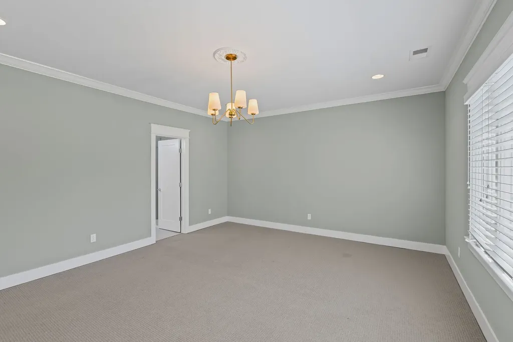 5704 Old Harding Pike Nashville TN 37205
