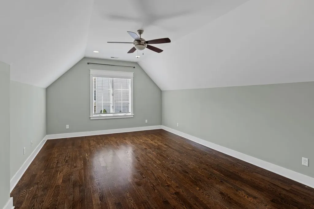 5704 Old Harding Pike Nashville TN 37205