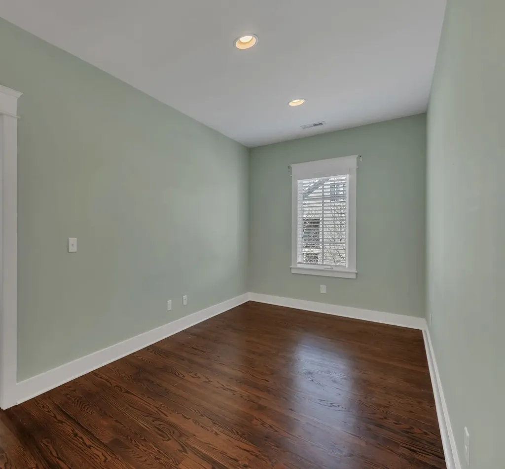 5704 Old Harding Pike Nashville TN 37205