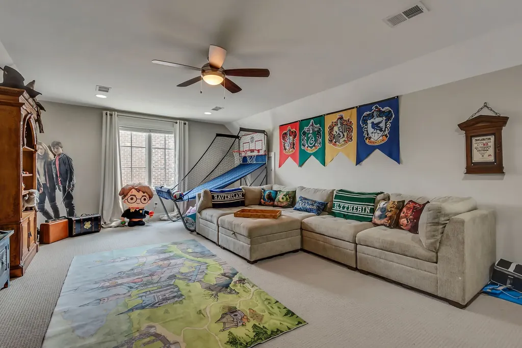 5704 Old Harding Pike Nashville TN 37205