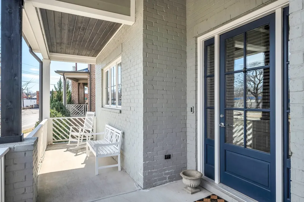 5704 Old Harding Pike Nashville TN 37205