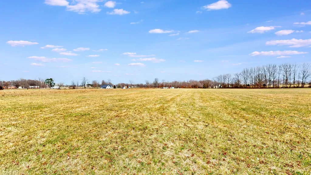 3021 Highway 25 Cottontown TN 37048