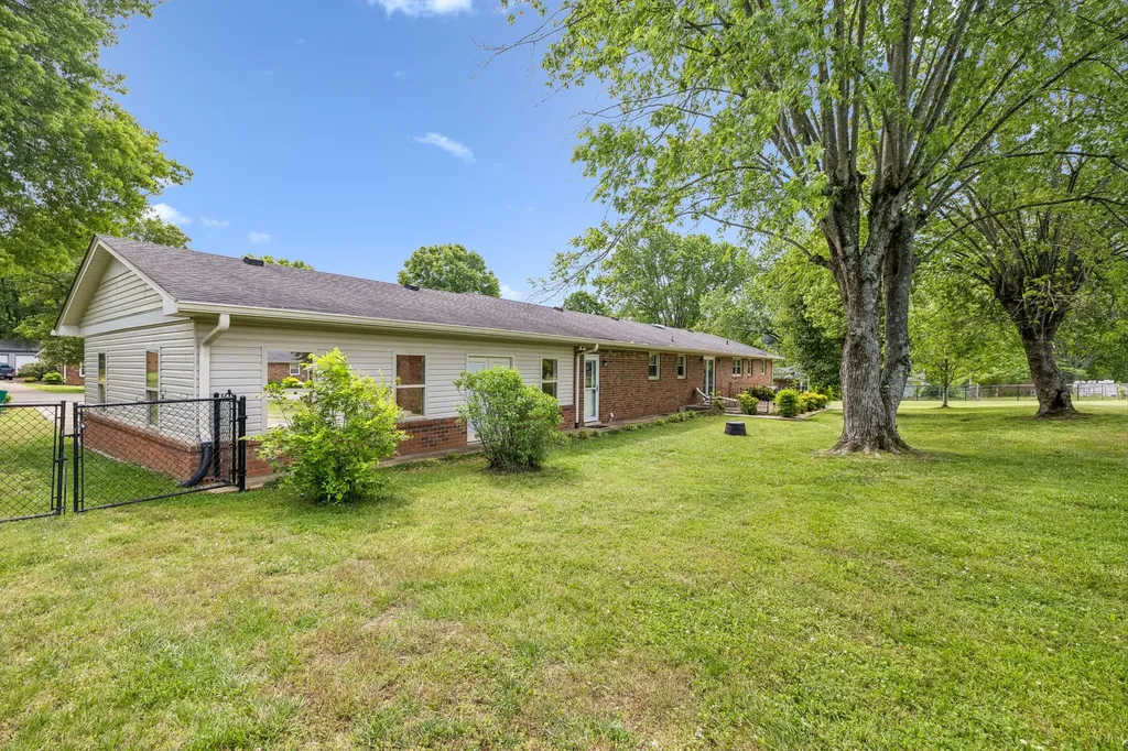 618 Fairlane Drive Lewisburg TN 37091