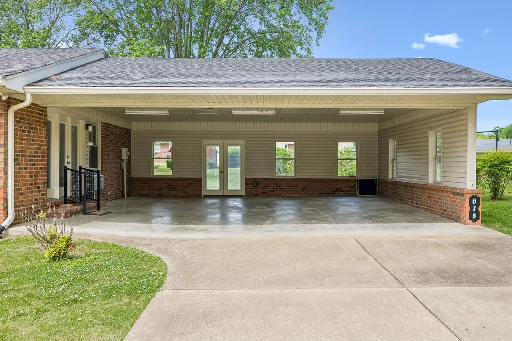 618 Fairlane Drive Lewisburg TN 37091