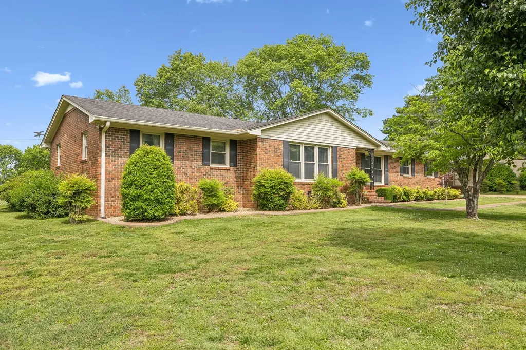 618 Fairlane Drive Lewisburg TN 37091