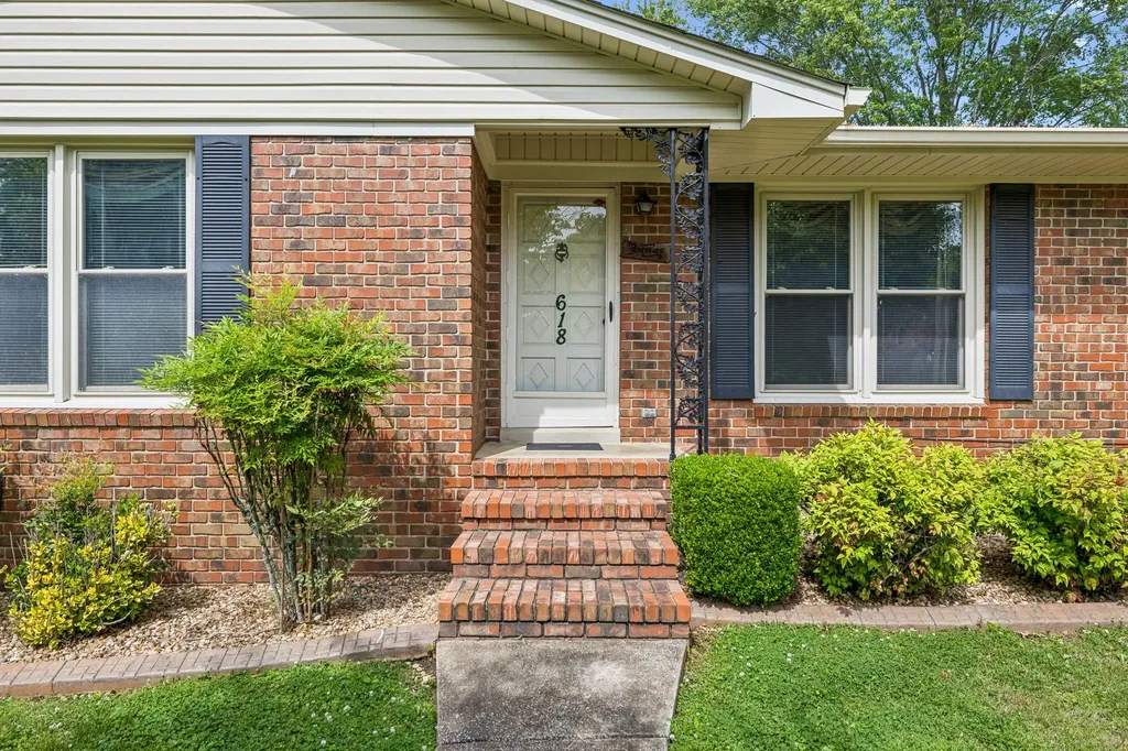 618 Fairlane Drive Lewisburg TN 37091