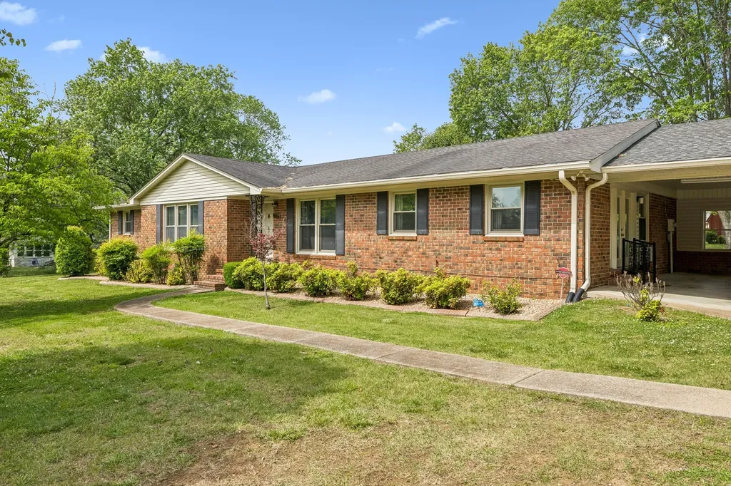 618 Fairlane Drive Lewisburg TN 37091