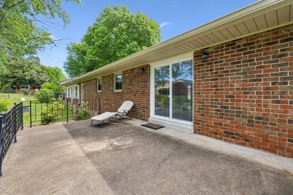 618 Fairlane Drive Lewisburg TN 37091