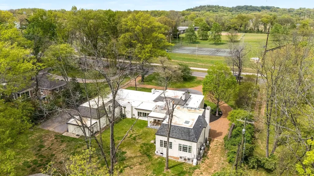 305 Davidson Road Nashville TN 37205