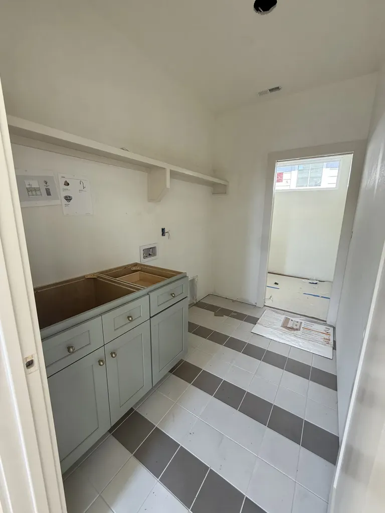 1007A Fairwin Avenue Nashville TN 37216