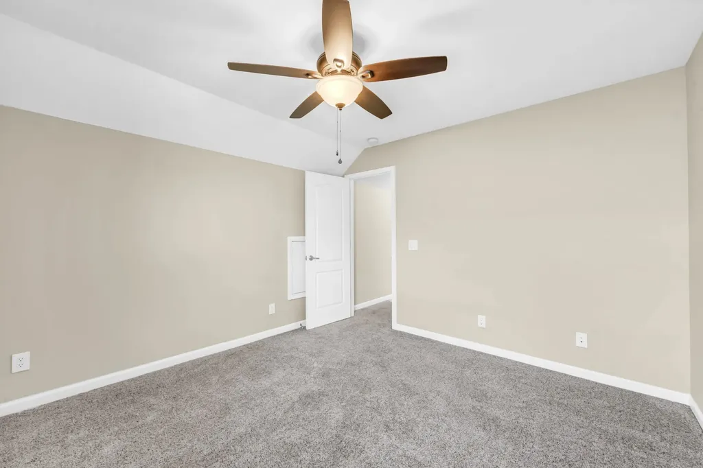 184 Whitman Alley Clarksville TN 37043