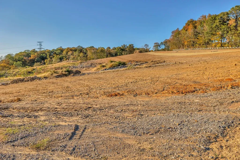 5 Hwy 12 N Ashland City TN 37015