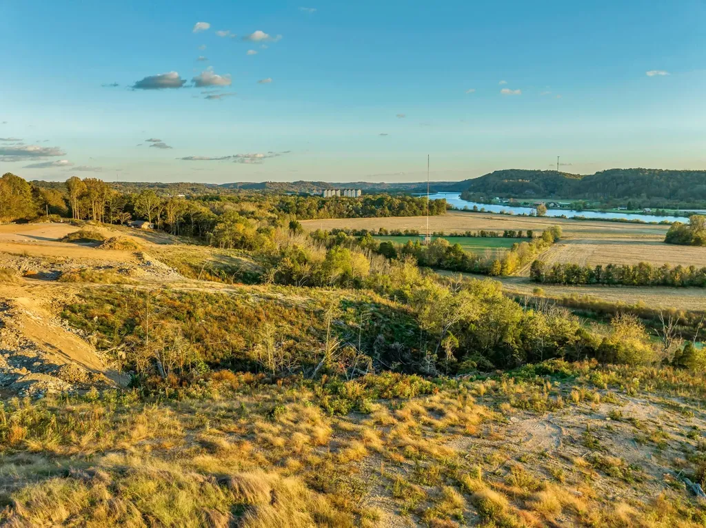 1 Hwy 12 N Ashland City TN 37015