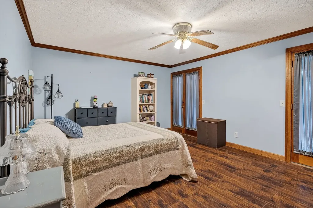 9334 Short Mountain Road Smithville TN 37166