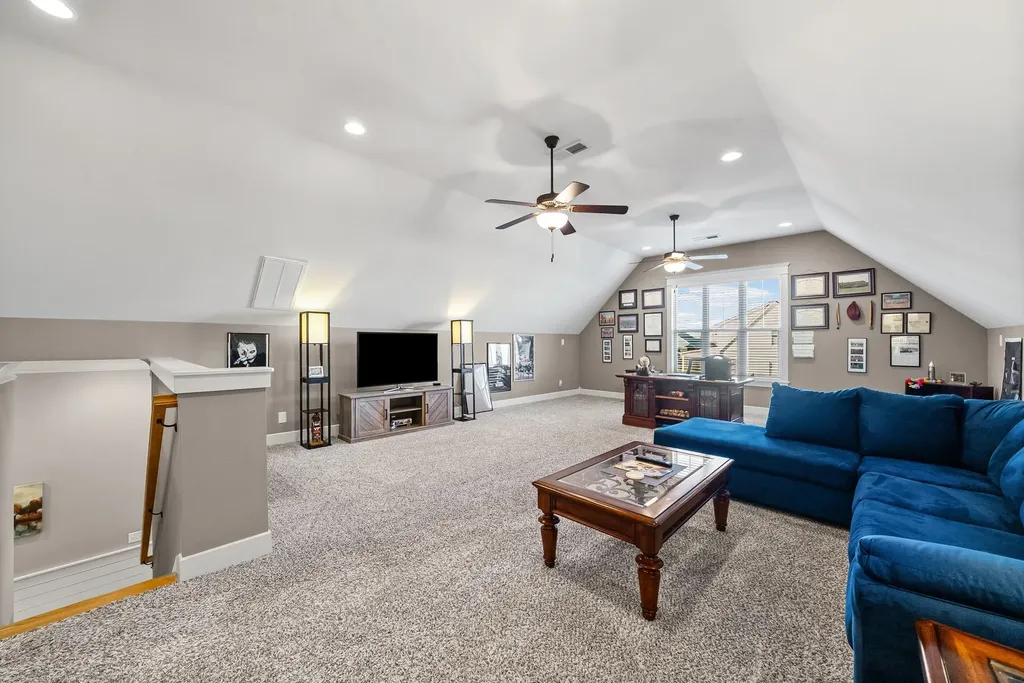 352 Lowline Drive Clarksville TN 37043