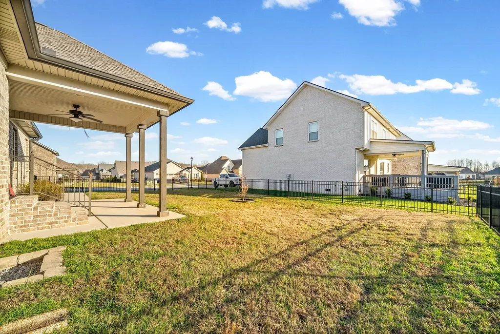 352 Lowline Drive Clarksville TN 37043