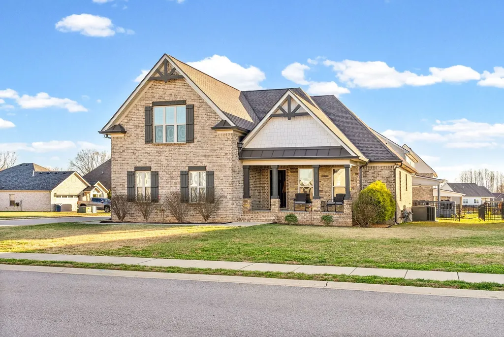 352 Lowline Drive Clarksville TN 37043