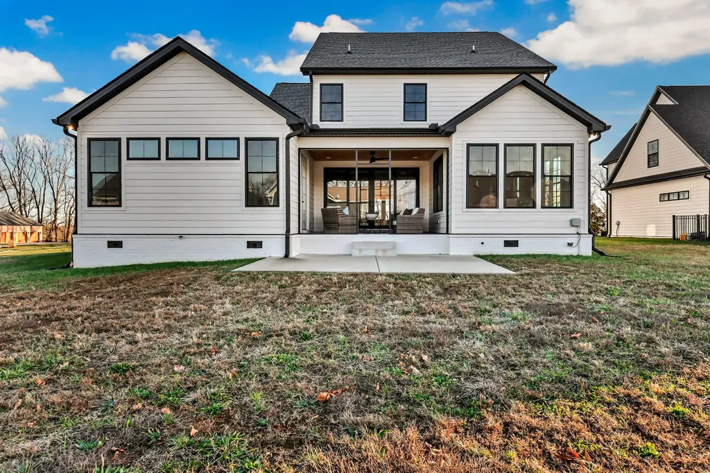 867 Shady Bluff Trail Clarksville TN 37043