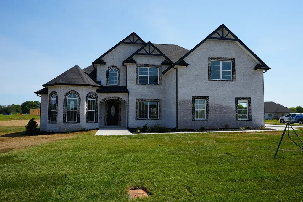 63 Wofford Estates Clarksville TN 37040