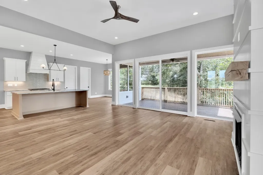 279 Hammock Drive Winchester TN 37398