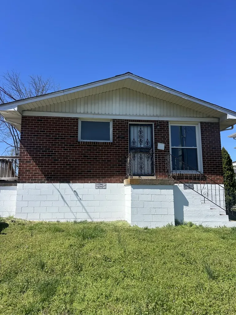 1705 15th Ave, S Nashville TN 37212