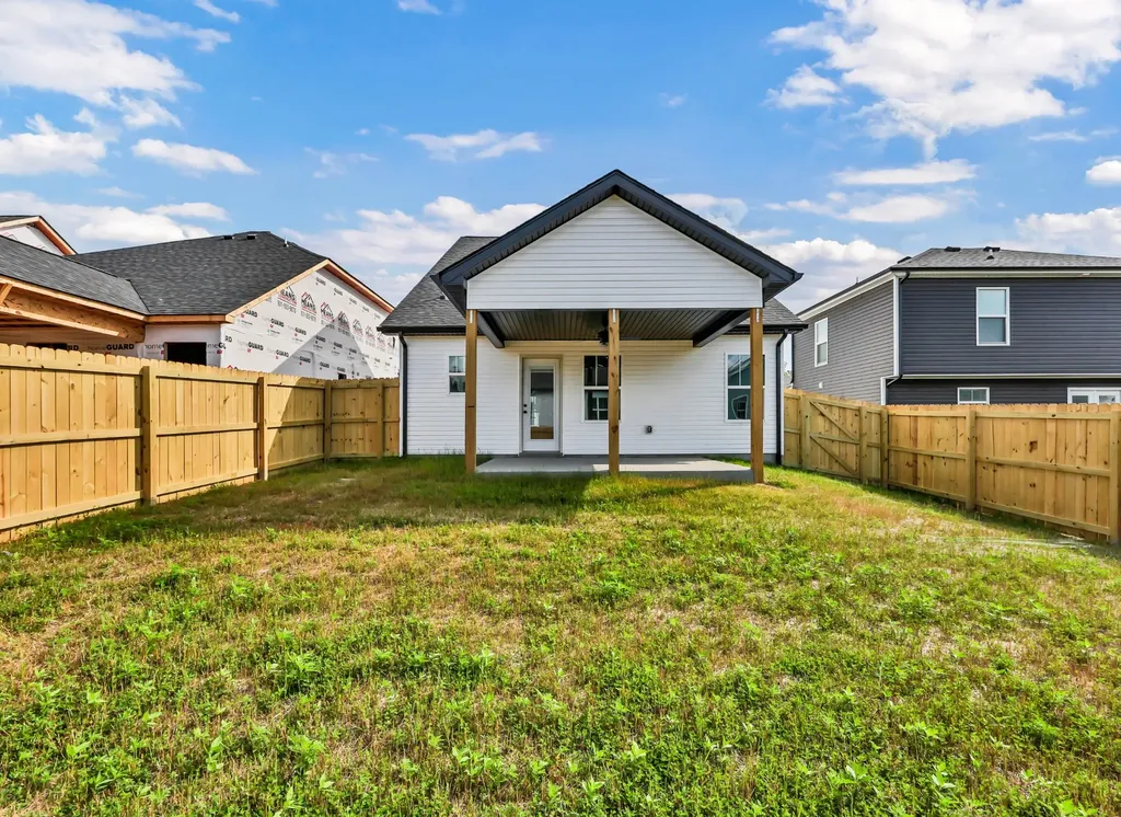 220 Quarry Overlook Way Clarksville TN 37043