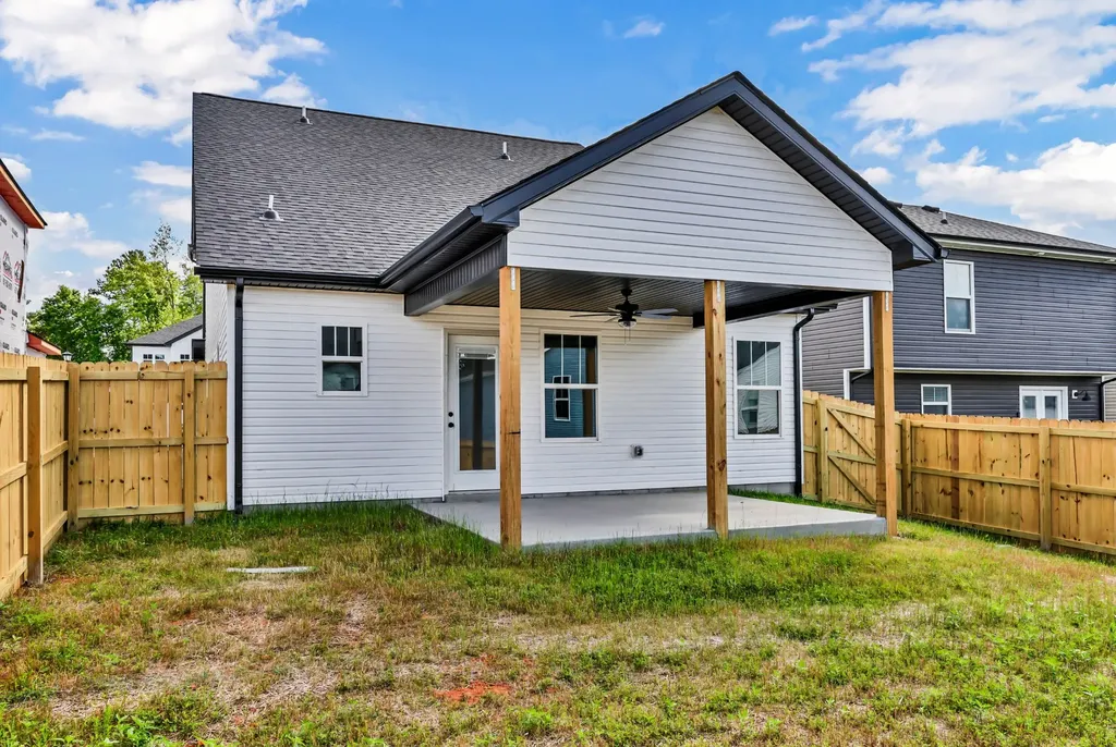 220 Quarry Overlook Way Clarksville TN 37043