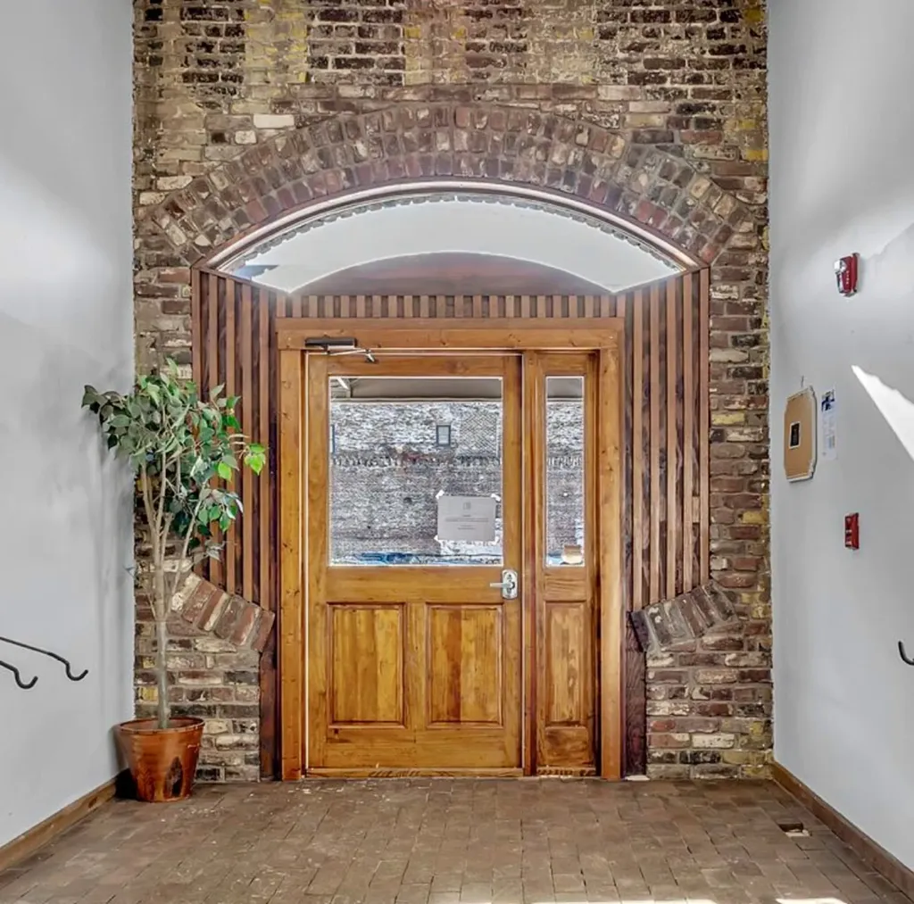 105 W Jackson Avenue Knoxville TN 37902