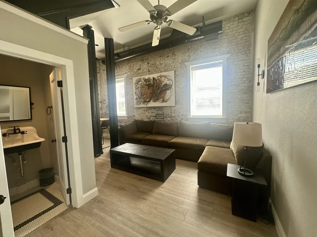 105 W Jackson Avenue Knoxville TN 37902