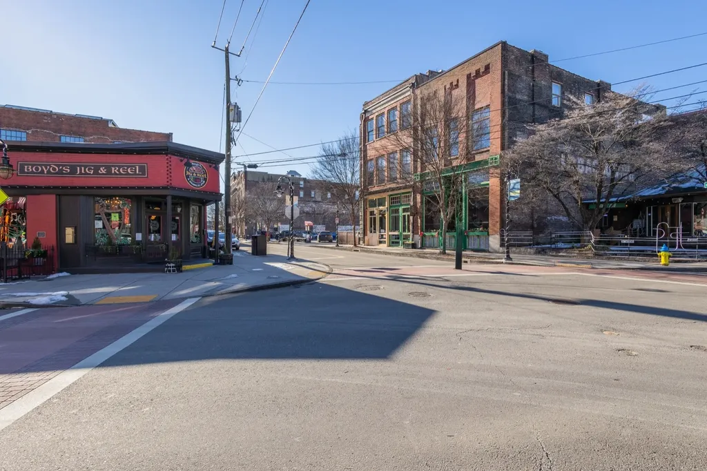 105 W Jackson Avenue Knoxville TN 37902
