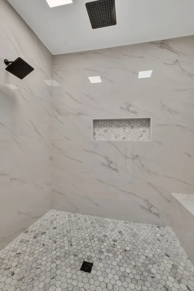 550 Drifting Cir, W Lebanon TN 37087