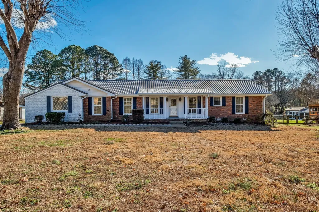 550 Drifting Cir, W Lebanon TN 37087