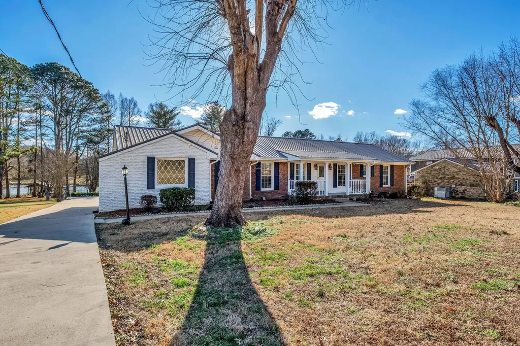 550 Drifting Cir, W Lebanon TN 37087