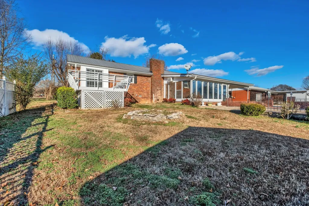 550 Drifting Cir, W Lebanon TN 37087