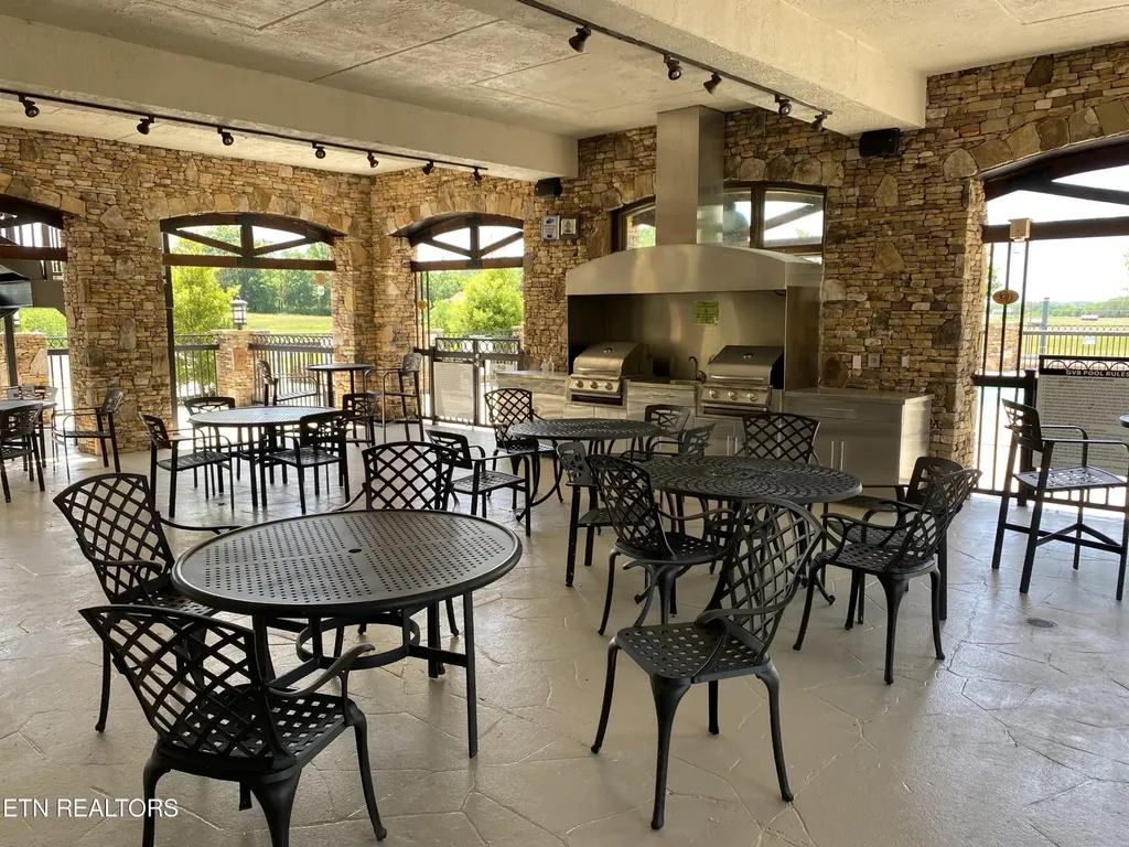 371 Walking Horse Trail Rockwood TN 37854