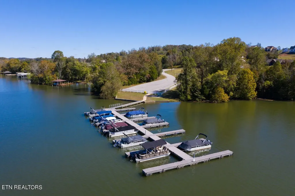 371 Walking Horse Trail Rockwood TN 37854