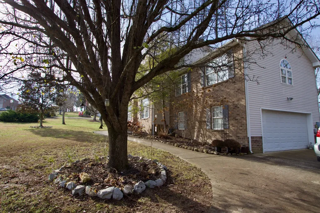 7303 Cox Run Court Fairview TN 37062