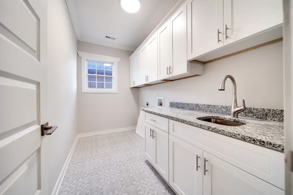 2509B Scovel Street Nashville TN 37208