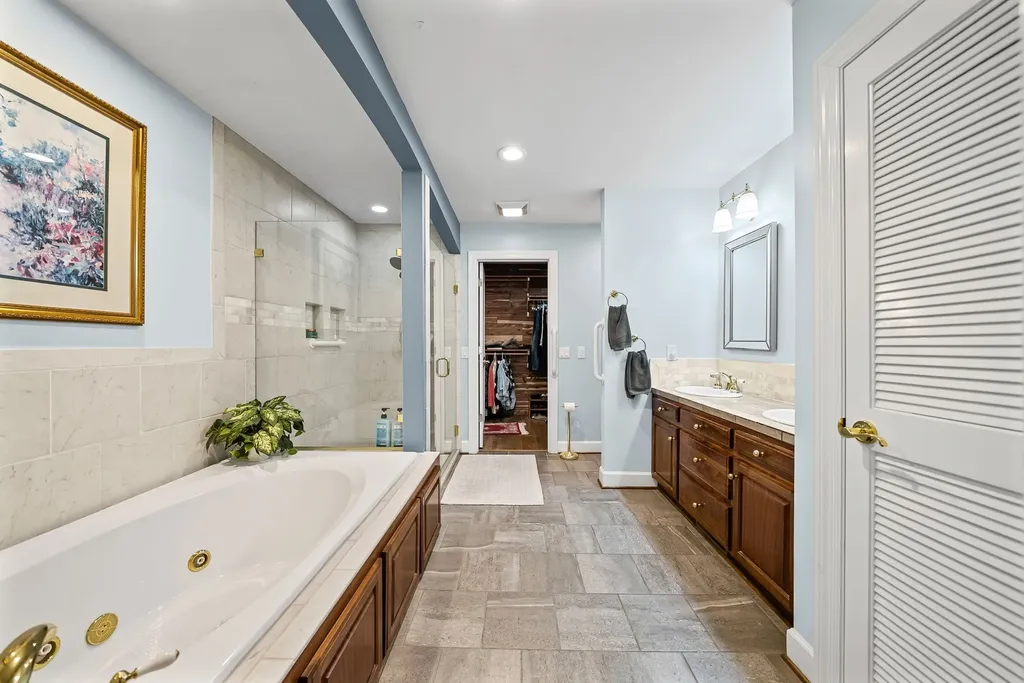 2419 Williams Hollow Road Mc Ewen TN 37101