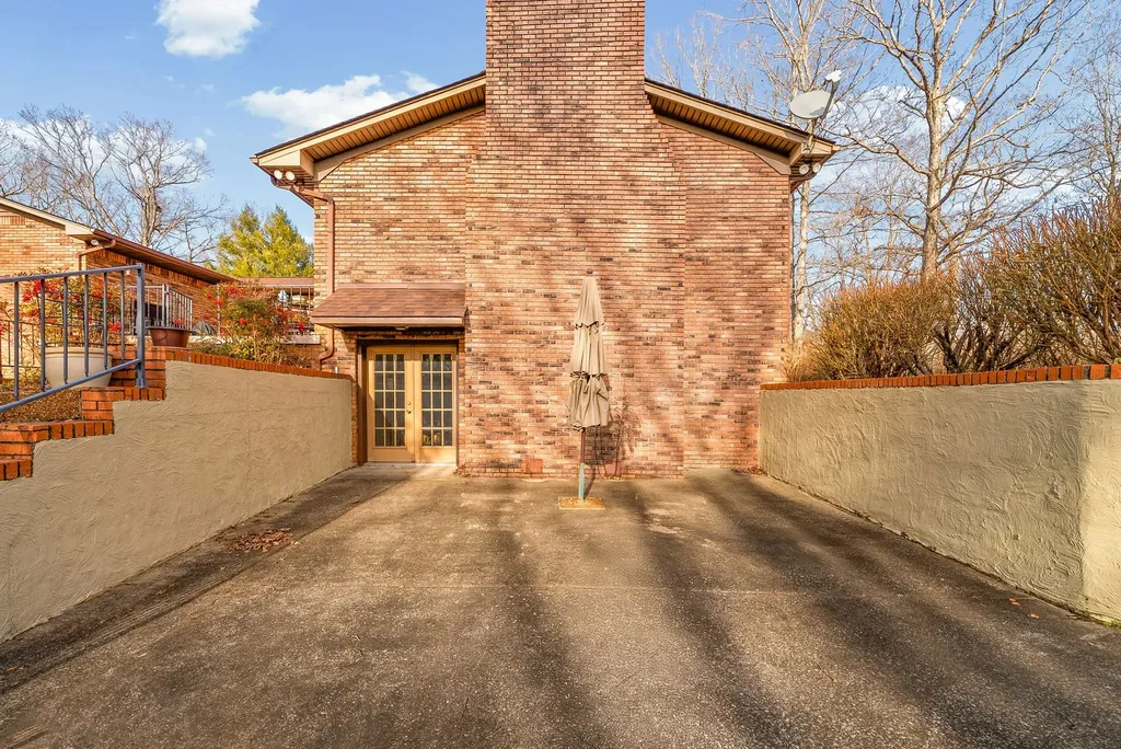 2419 Williams Hollow Road Mc Ewen TN 37101