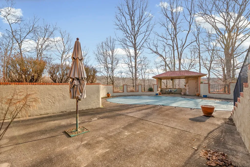 2419 Williams Hollow Road Mc Ewen TN 37101