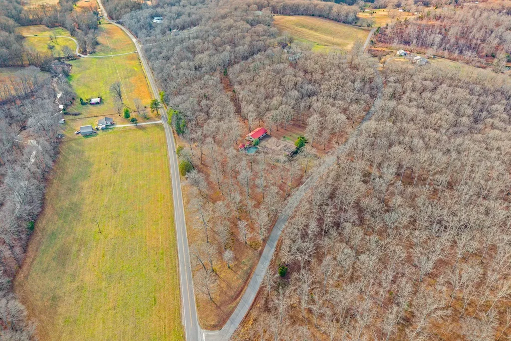 2419 Williams Hollow Road Mc Ewen TN 37101
