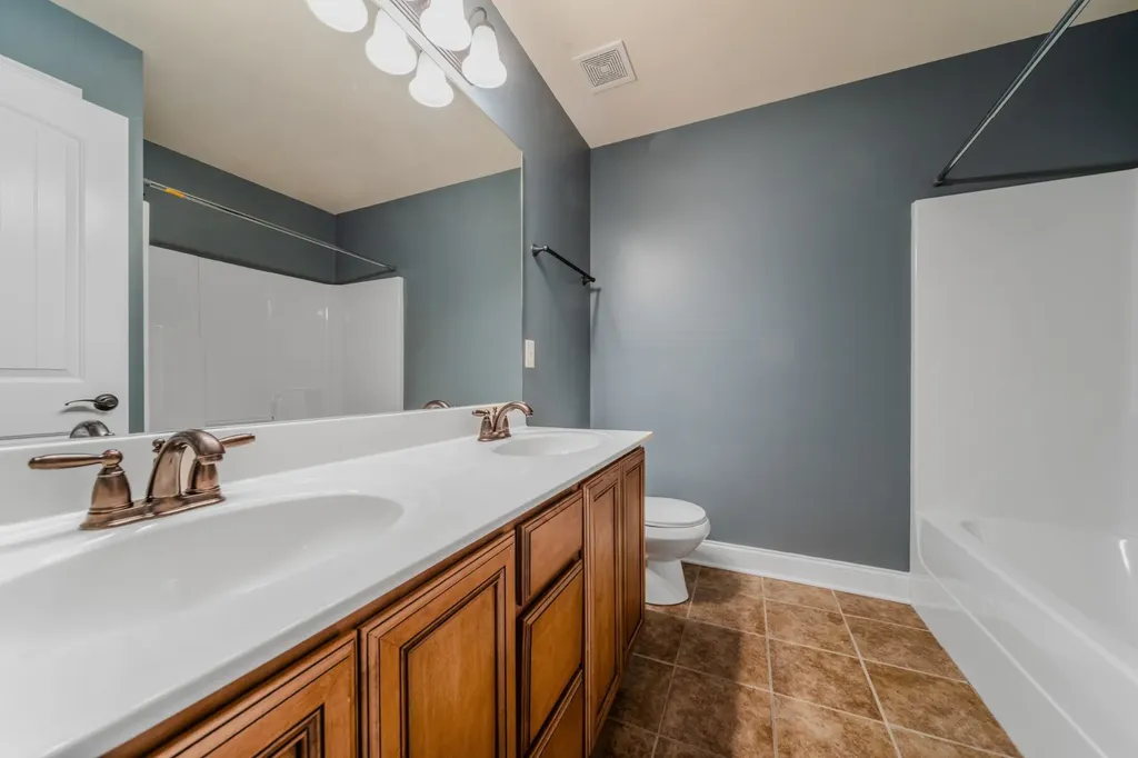 235 Whiteamore Run Murfreesboro TN 37128