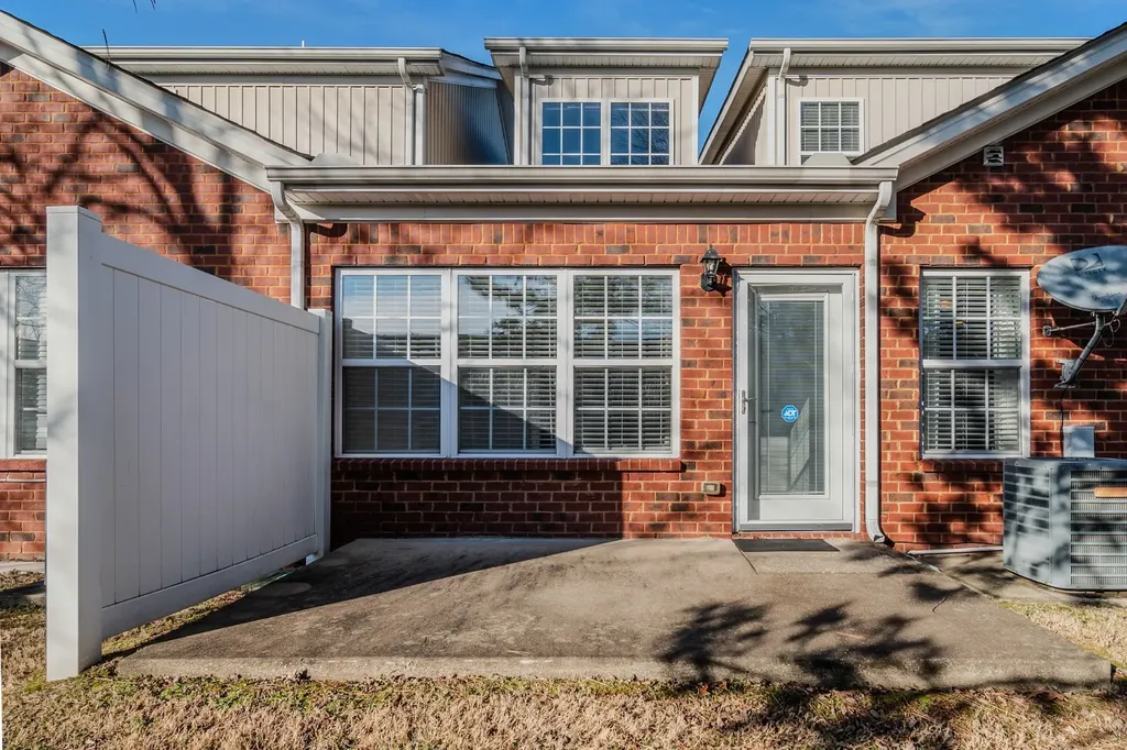 235 Whiteamore Run Murfreesboro TN 37128