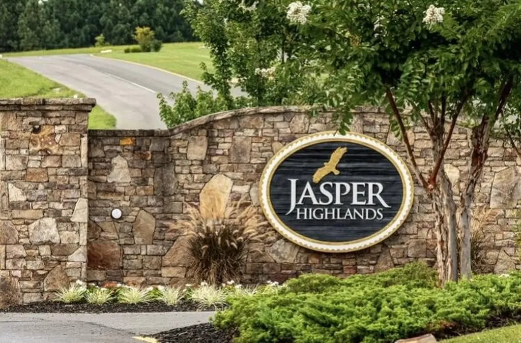 4210 Raulston Fls Road Jasper TN 37347