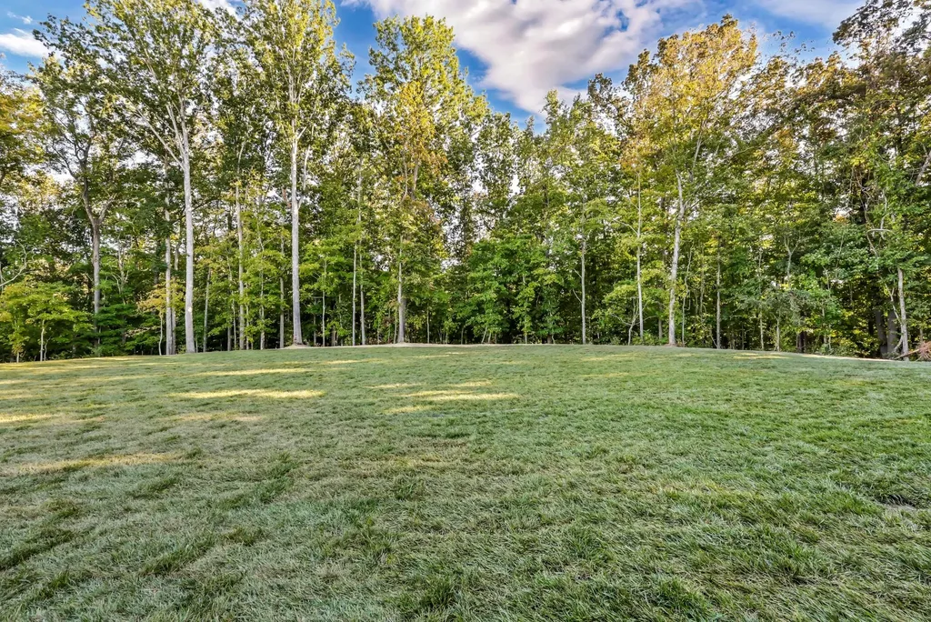 145 Quarry Point Drive Clarksville TN 37043